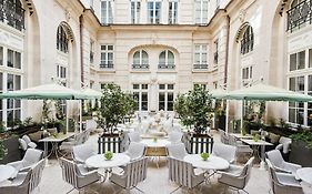 Hotel Crillon Parigi